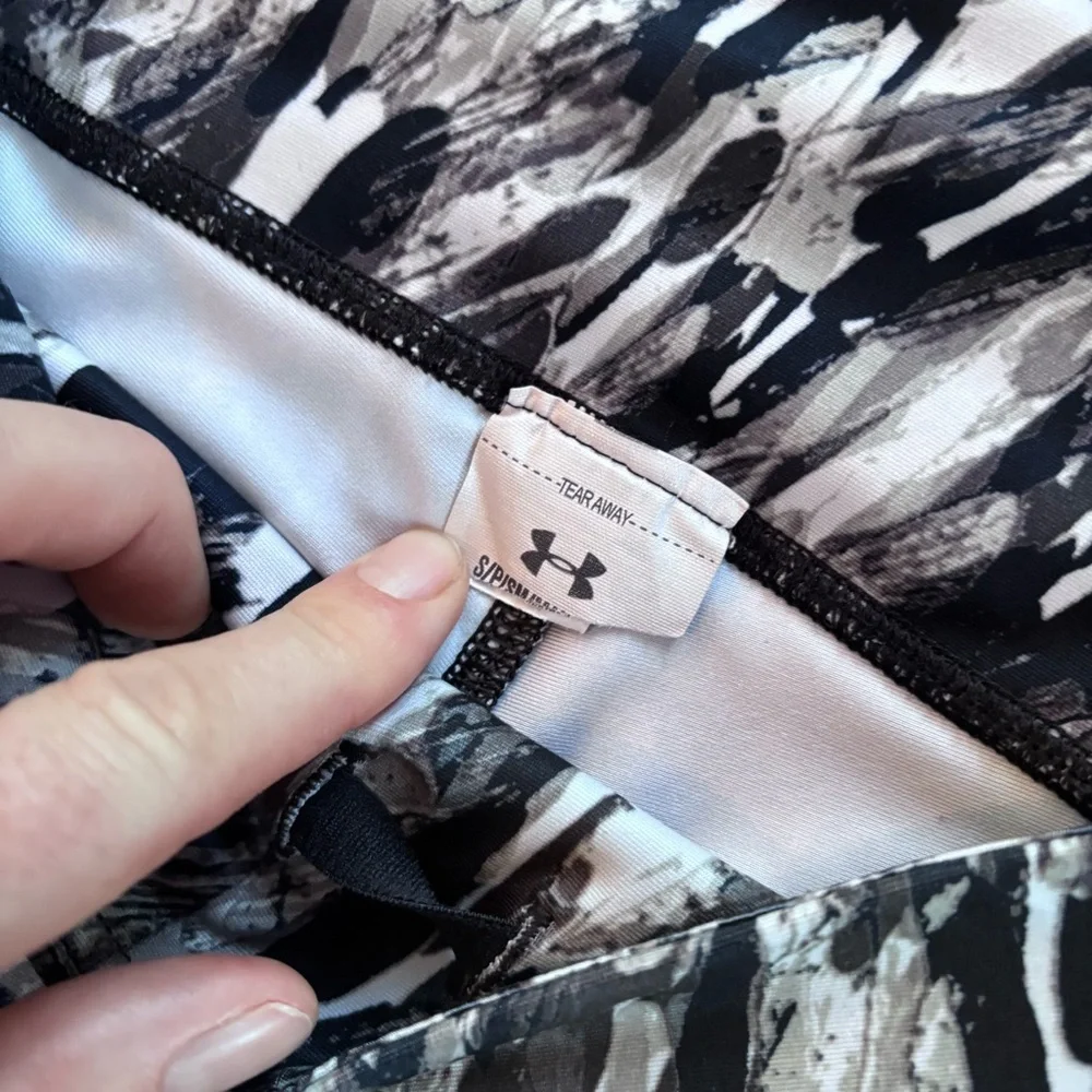 Under Armour Black and White Patterned Leggings